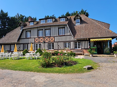 Golf Hotel, Le Tr&eacute;port